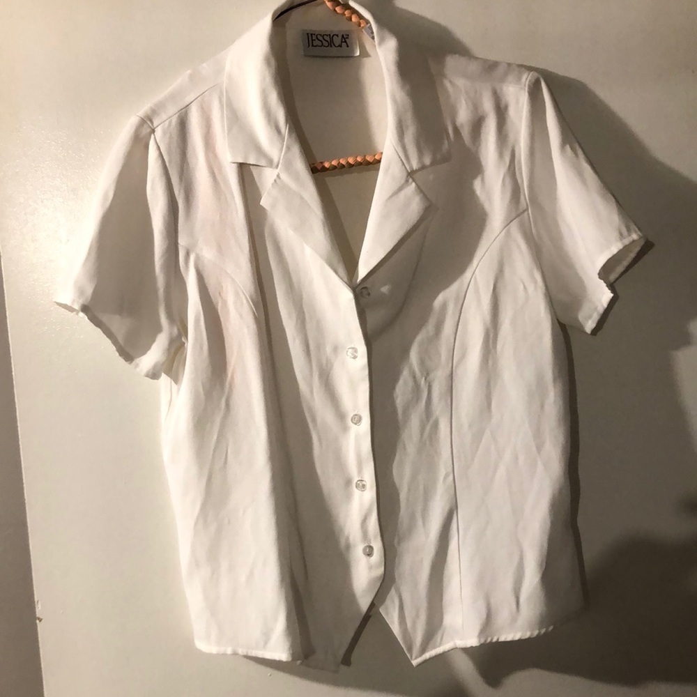 Vintage, structured t-shirt bottom down